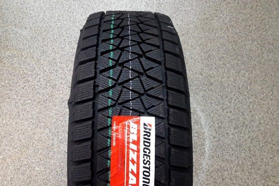 Bridgestone 225/60/18 100S Blizzak DM-V2