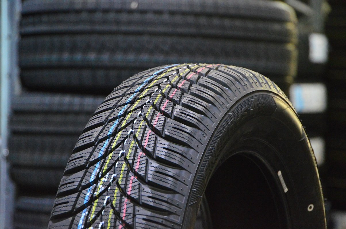LASSA 185/60/15 88T SNOWAYS 4 XL