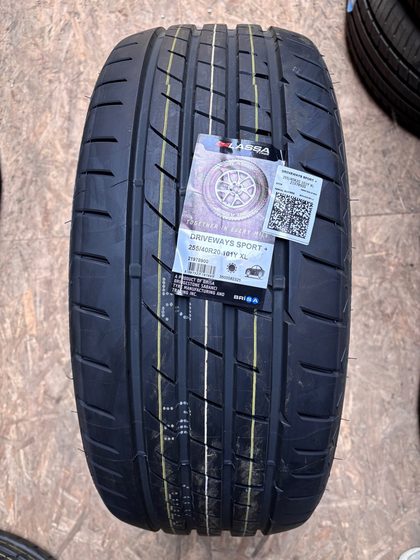 LASSA 255/40/20 101Y XL DRIVEWAYS SPORT +