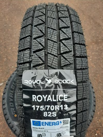 Royal Black 175/70/13 82S Royal Ice