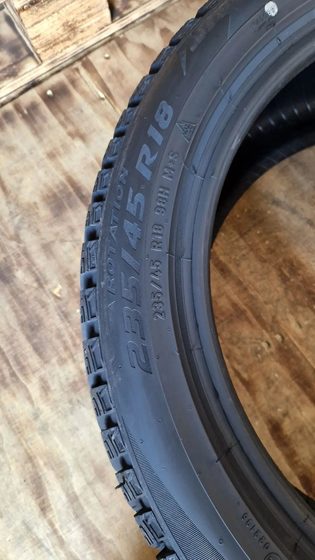 Pirelli 235/45/18 98H Ice Zero 2 ошип