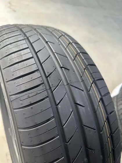 Kumho 205/50/17 93W Ecsta HS52 XL