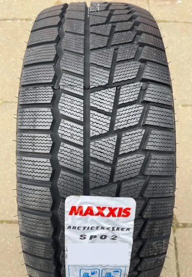 Maxxis 225/45/18 95S SP-02 TL
