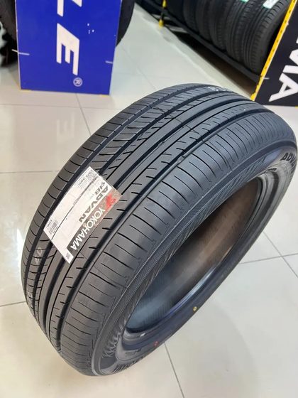 Yokohama 235/55/17 99V ADVAN dB V552