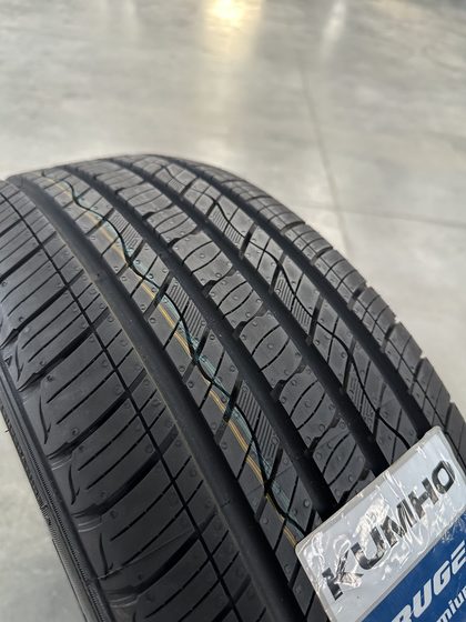 Kumho 225/60/17 99H CRUGEN PREMIUM KL33