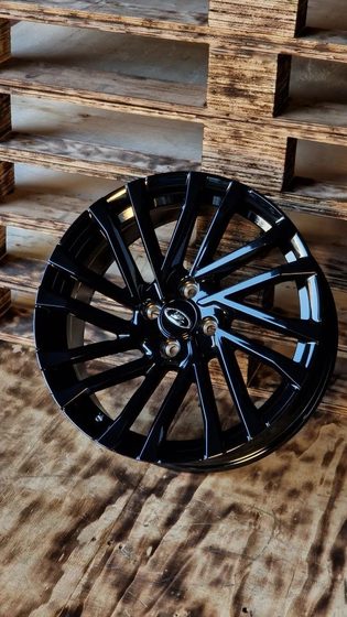 Stuttgart 7.0*17 4/98 ET30 d58.45 ANZ-0687 Black Flow Forming Ястребы
