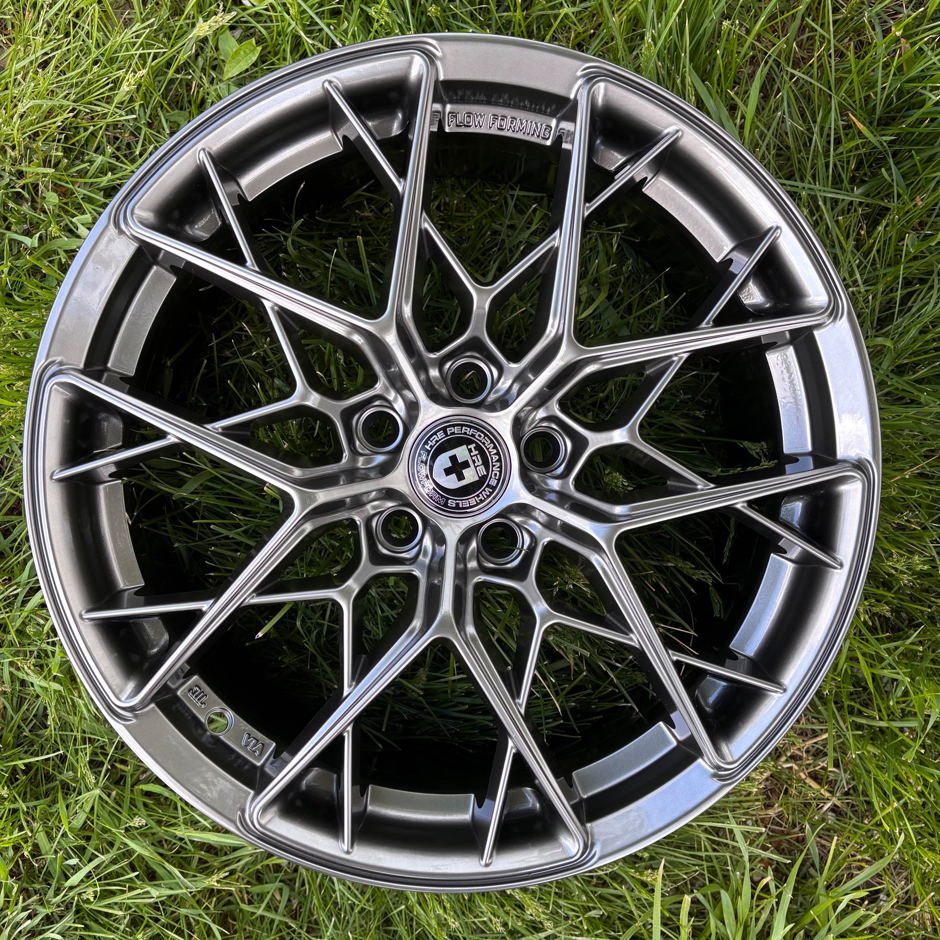 Stuttgart 7.5*17 5/105 ET35 d56.6 ANZ-0444 HB