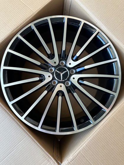 20" 5*112 8,5 ET38 66.45 REPLICA XN-5046 MB