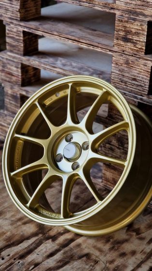 Stuttgart 7.5*17 4/98 ET35 d58.6 XN-708 Gold