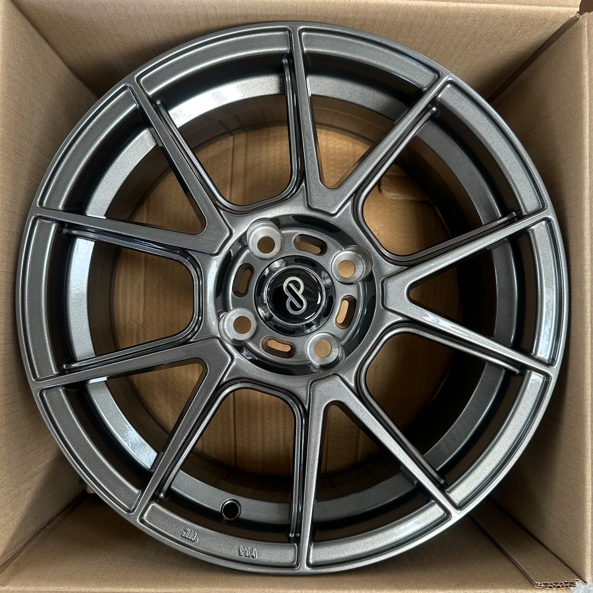 Stuttgart 6.5*15 4/100 ET40 d67.0 XN-5106 Grey