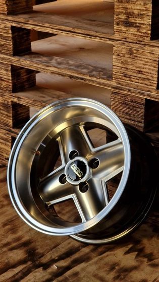 Stuttgart 7.0*13 4/98 ET-7 D58.6 ZB-1108 HBML